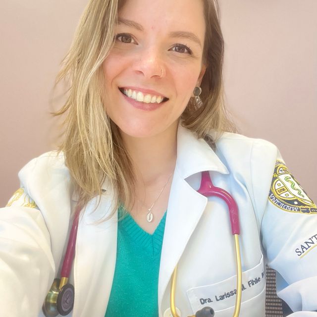 Larissa Maria Fihlie Barbeiro, Médico clínico geral Osasco