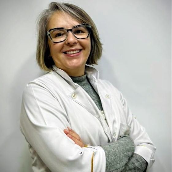 Sheila Oliveira, Nefrologista Duque de Caxias