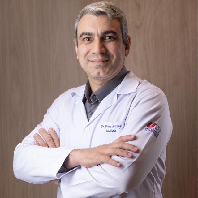 Breno Arcanjo, Urologista Fortaleza