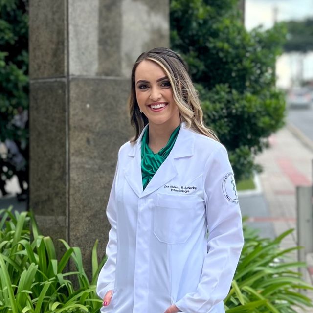 Nubia  Schierling , Infectologista Curitiba