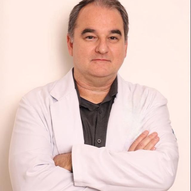 Cesar Casarolli, Neurocirurgião São Paulo