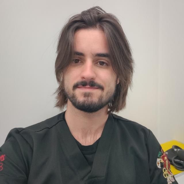 Daniel Grabaski, Médico clínico geral Curitiba