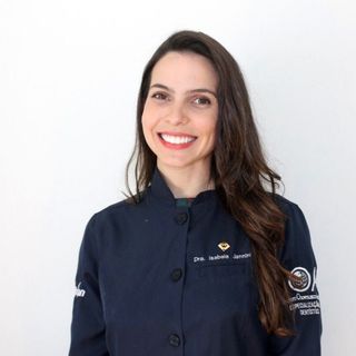Ampliar imagem: Isabela Da Nobrega Jannini, Dentista Joinville