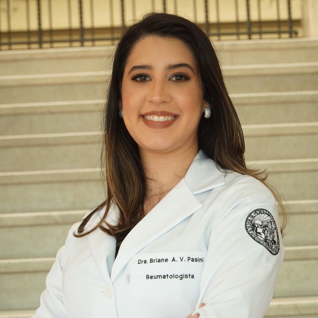 Briane Alcântara Vieira Pasini, Reumatologista São Paulo
