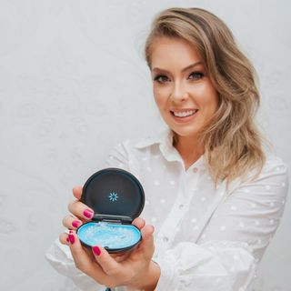 Larissa Kuhnen, Dentista Recife