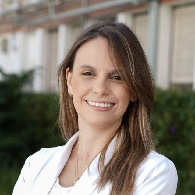 Elisa  De Araújo Fachin, Cirurgião oncológico Juiz de Fora