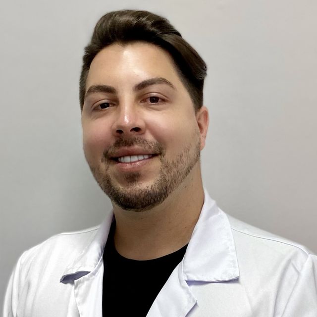 Ariel Chagas Novakowski, Fisioterapeuta Curitiba