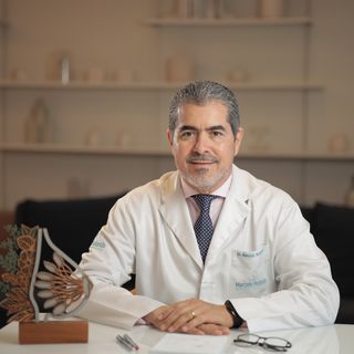 Ampliar imagem: Marcelo Luiz Holanda de Mendonça, Mastologista Uberlândia