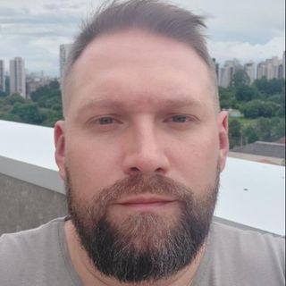 Ampliar imagem: Samuel Karasinski Ostetto ., Médico do trabalho Curitiba