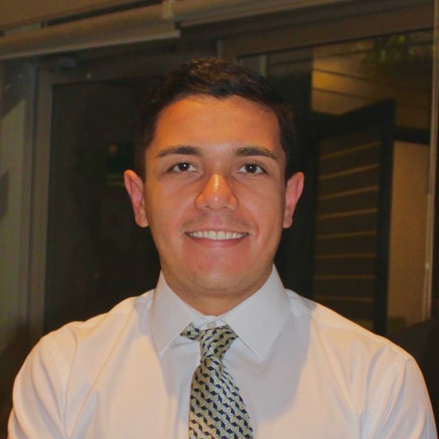 Ignacio Cruz Vera, Dentista La Reina