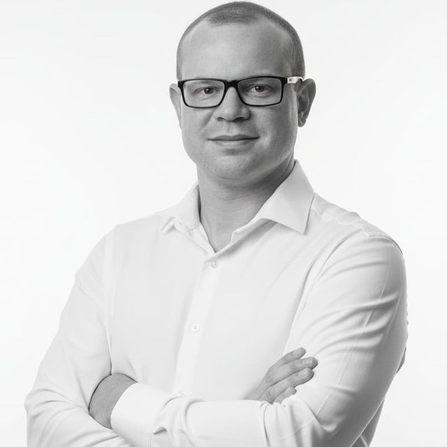 Gabriel Moulin Gouvea, Urologista Serra