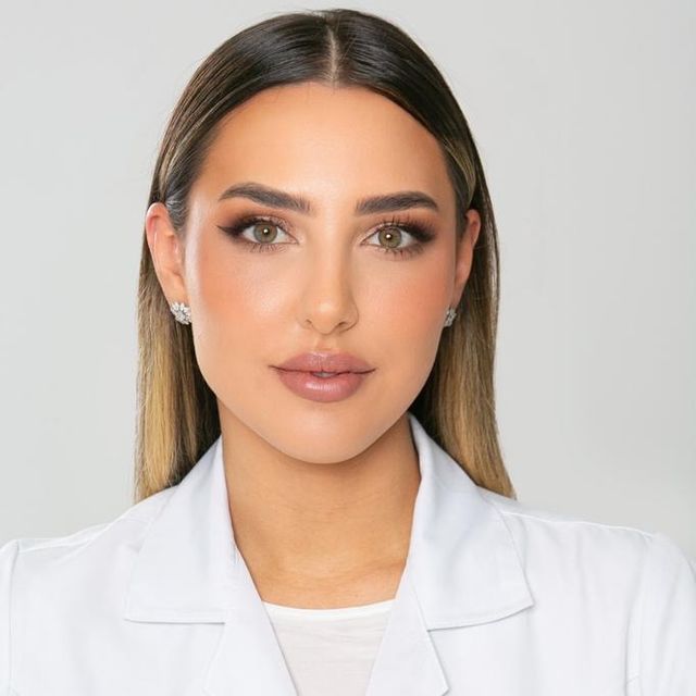 Mariana Thomé Cavalheiro, Oftalmologista Porto Alegre