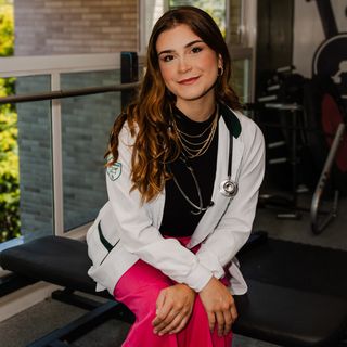 Ampliar imagem: Maria Fernanda  Miranda de Barros, Fisioterapeuta Curitiba