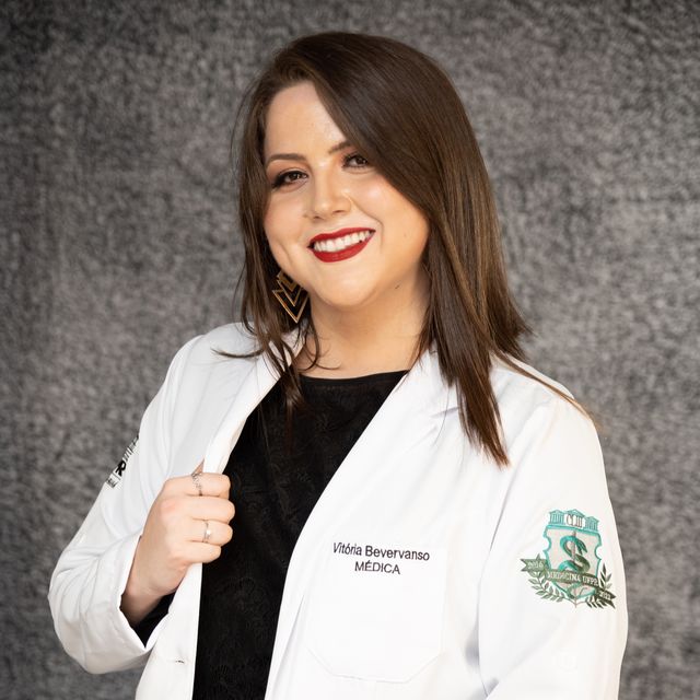 Vitória Bevervanso, Médico clínico geral Curitiba