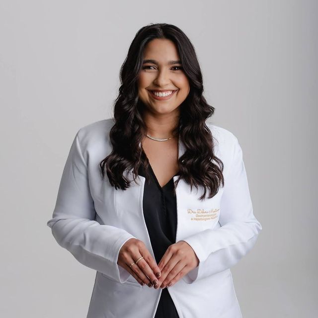 Debora  Larissa Montarroyos Leite, Pediatra Aracaju