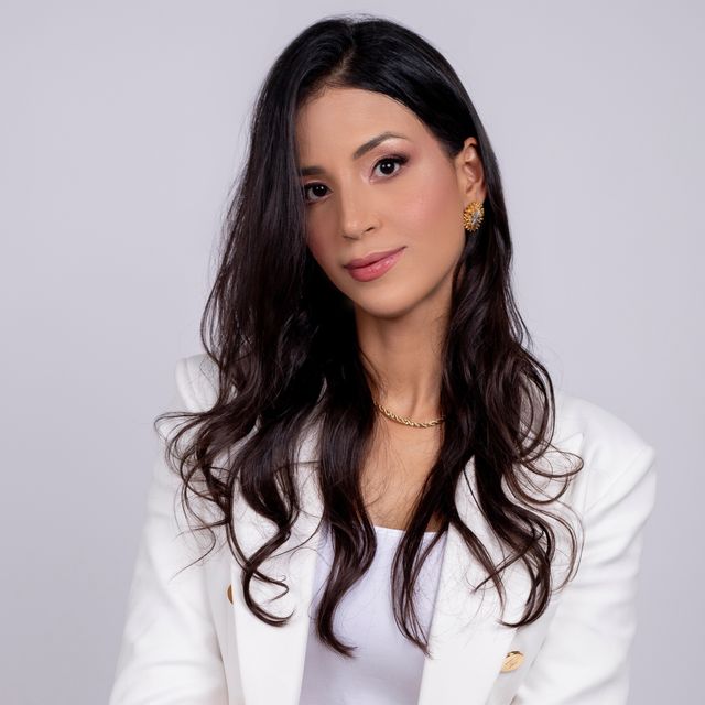 Fábia Lívia  Ramos , Otorrino João Pessoa