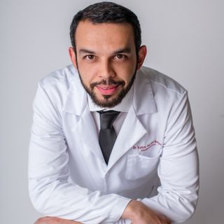 Ampliar imagem: Kelton Teixeira Borges, Reumatologista Bagé