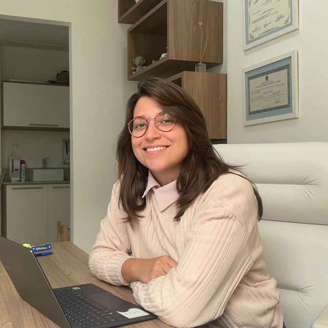 Ligia Heinrichs, Cirurgião pediátrico Rio de Janeiro