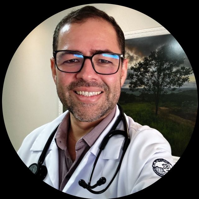 Tiago Monteiro Gomes, Infectologista João Pessoa