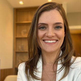 Ampliar imagem: Camila Baldasso, Odontopediatra Porto Alegre