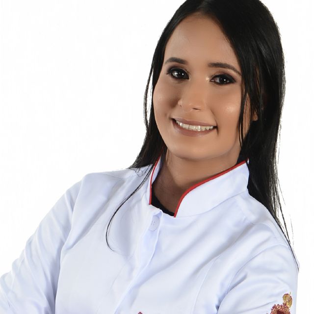 Marina Barbosa, Dentista Recife