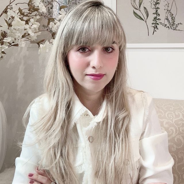 Daniella  Mouta, Hepatologista Nova Iguaçu