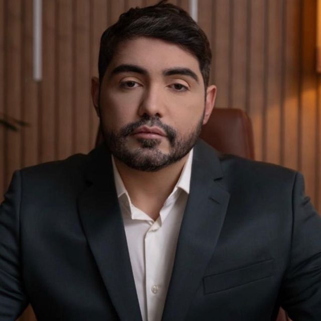 Matheus Merula de Almeida , Neurocirurgião São Paulo