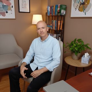 Acercar imagen: Cristián Salvadores, Psicólogo Santiago