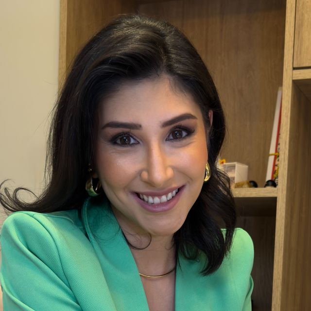 Carolyne Vilhegas Sawamura, Dermatologista São Paulo