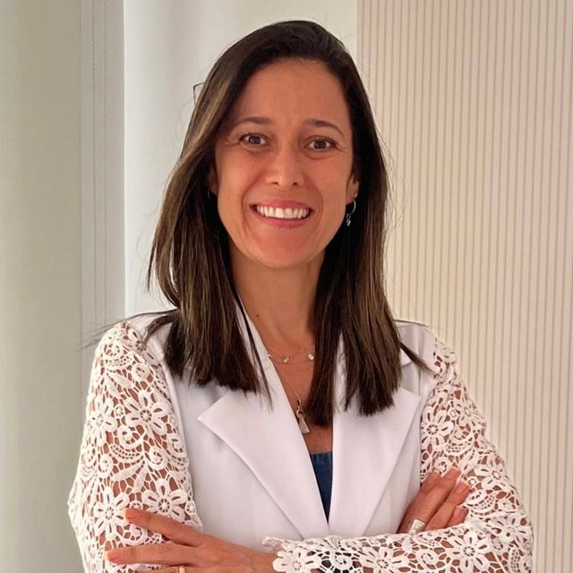 Christiana de Oliveira, Nutricionista Niterói