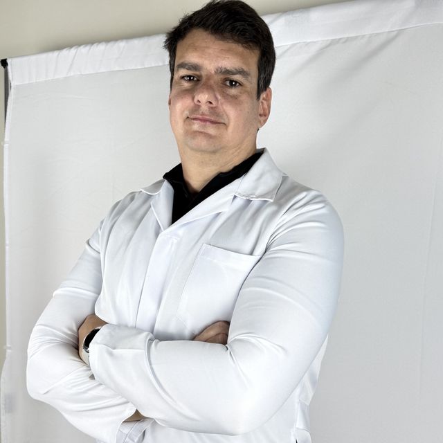 Paulo Dos Reis Jardim, Ortopedista - Traumatologista Piumhi