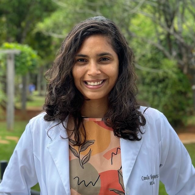 Camila Vieira Magalhães, Infectologista Brasília