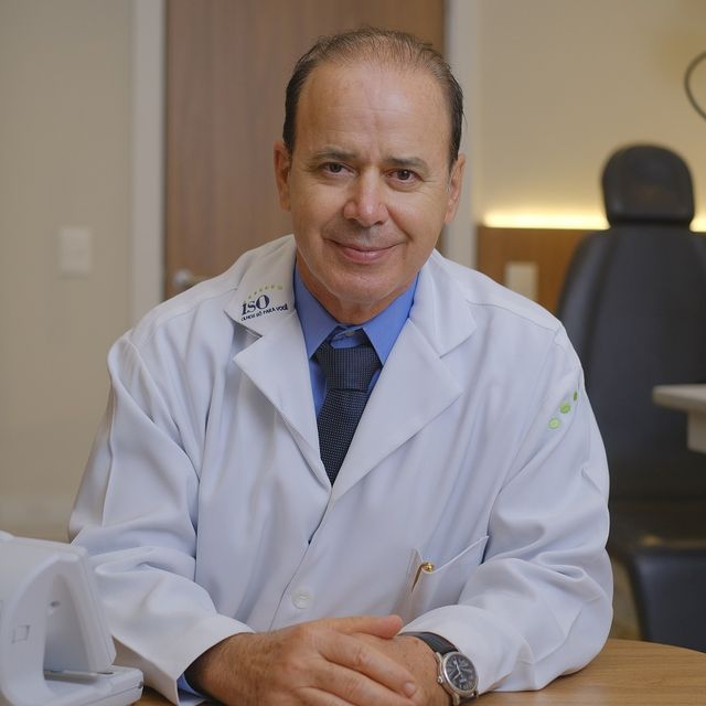 Mário Jose Carvalho, Oftalmologista Araguari