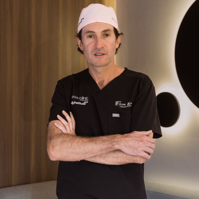 Felipe Amaya Espinosa, Cirujano plástico Bogotá