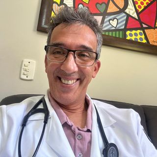 Ampliar imagem: Délcio Naves Gomes, Psiquiatra Cabreúva