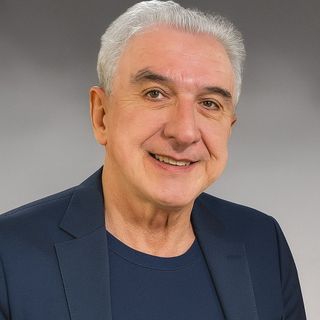 Dr. Armando de Domenico Junior