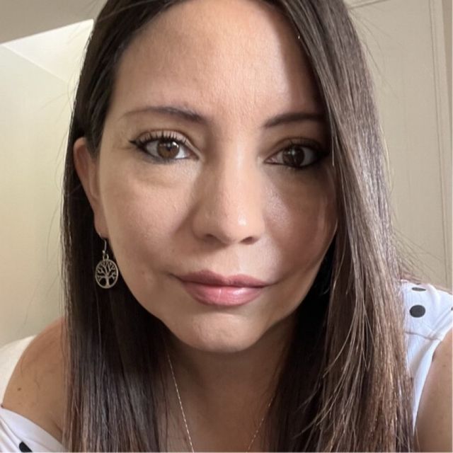 Nicol Parraguez Muñoz, Tecnólogo médico Las Condes