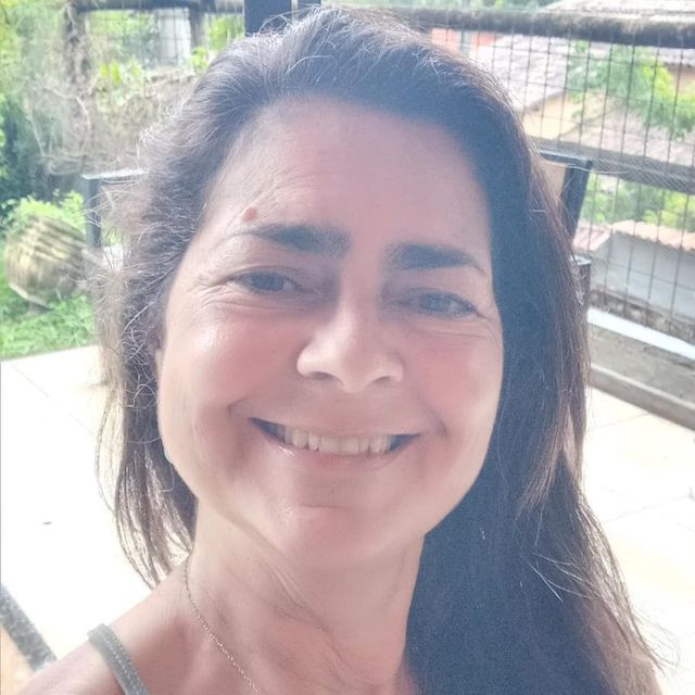 Ana Paola  Velloso De Gusmao, Psicólogo Niterói