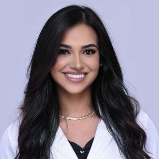 Luiza Wanzeller, Médico clínico geral Belém do Pará