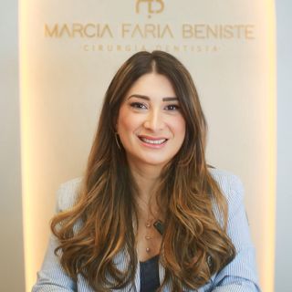 Dra. Marcia Faria Beniste