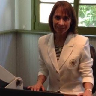 Acercar imagen: Maria Cristina Martinez Landaeta, Médico general Curicó