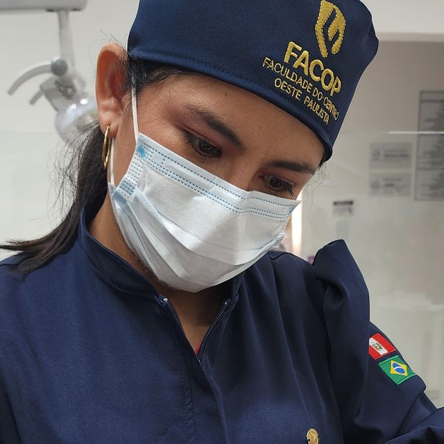 Jeiddy Sánchez Velásquez, Dentista Trujillo