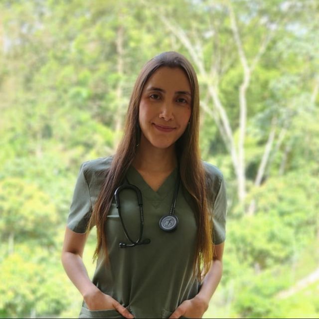 MANUELA GUZMÁN CASTAÑEDA, Médico general Envigado