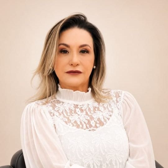 Maria Cristina Ferolla, Terapeuta complementar Formiga