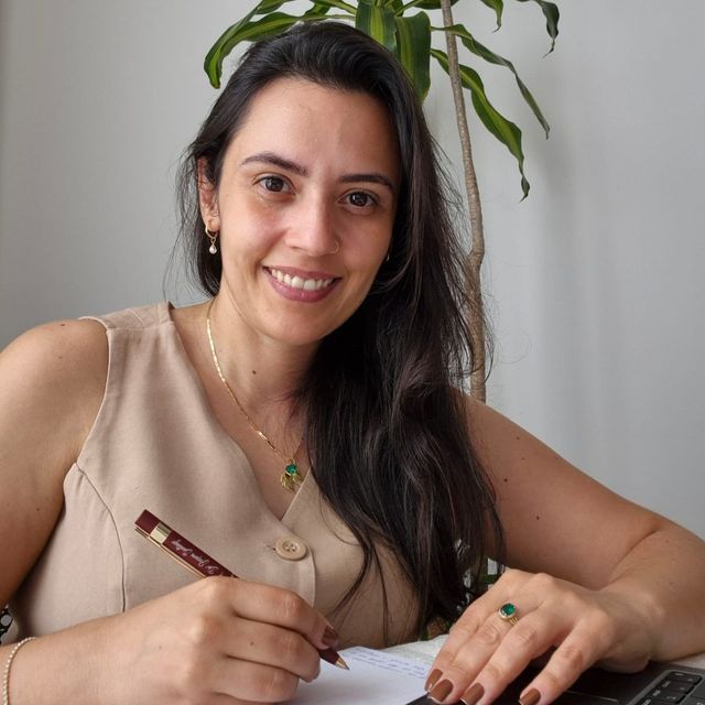 Juçara   Santiago , Generalista Bauru