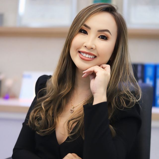 Laís Ayumi Ito, Dermatologista Rolim de Moura