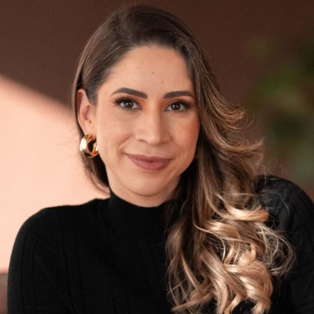 Lucianne Thais Alves Nogueira, Cirurgião vascular Curitiba