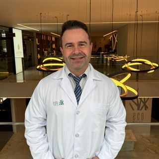 Ampliar imagem: Emerson Quimelli Rosa, Generalista Curitiba