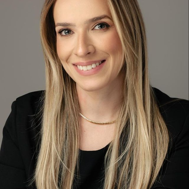 Thamiles  Navarrete Cavassana Lourençao, Psiquiatra Catanduva