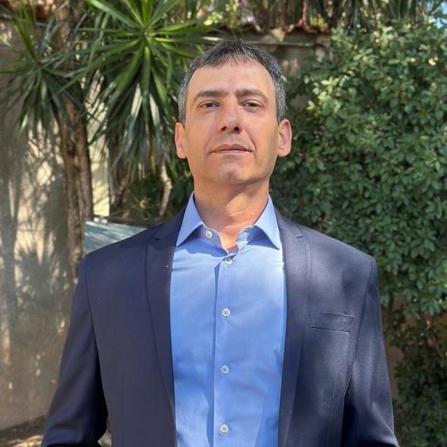 Pablo Acacio Oliveira Nunes Leal, Cirurgião geral Divinópolis